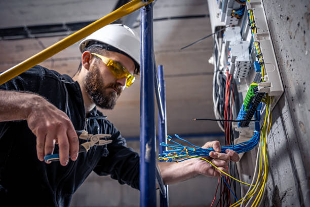 Best Licensed Electrician  in Durand, IL